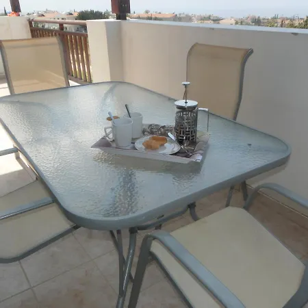 First Floor One Bedroom Apartment, Sea & Pool View, Free Wifi Διαμέρισμα *