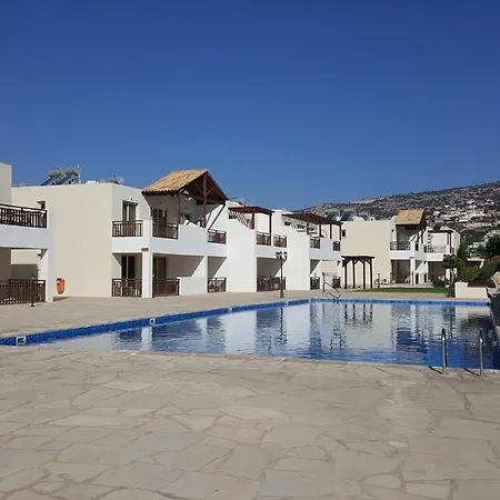 First Floor One Bedroom Apartment, Sea & Pool View, Free Wifi